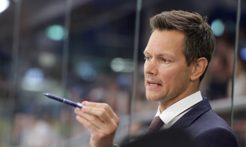 Philipp Lukas steht am Beginn seiner dritten Saison als Head Coach der Black Wings Linz