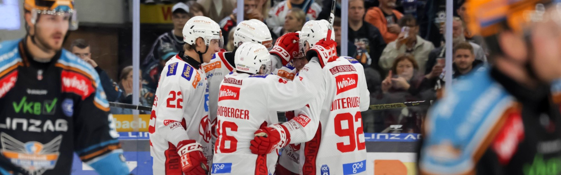 Die Rotjacken fuhren in ihrem ersten Auswärtsspiel der neuen ICE-Saison einen klaren Sieg in Linz ein