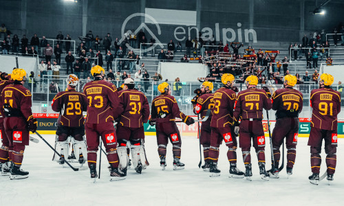 Nach den ersten beiden in Visp ausgetragenen Heimspielen tritt Servette gegen den EC-KAC in Neuchâtel an