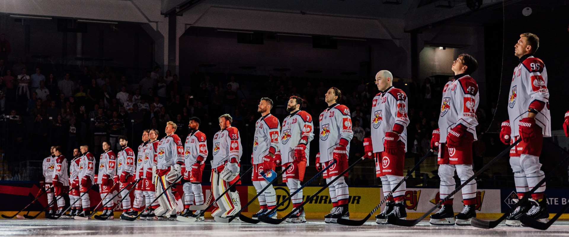 Der EC Salzburg gewann vier seiner sechs Vorrundenspiele in der Champions Hockey League und spielt im November im CHL-Achtelfinale