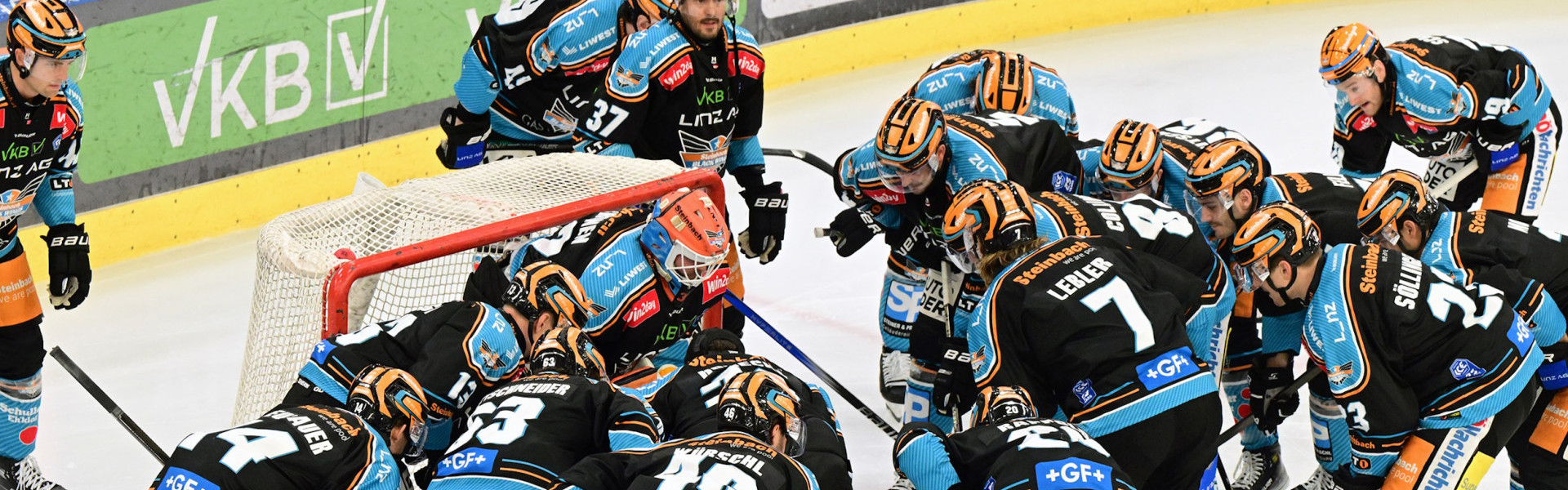 Wie der EC-KAC haben die Black Wings Linz aktuell exakt die Hälfte ihrer Saisonspiele 2024/25 gewonnen