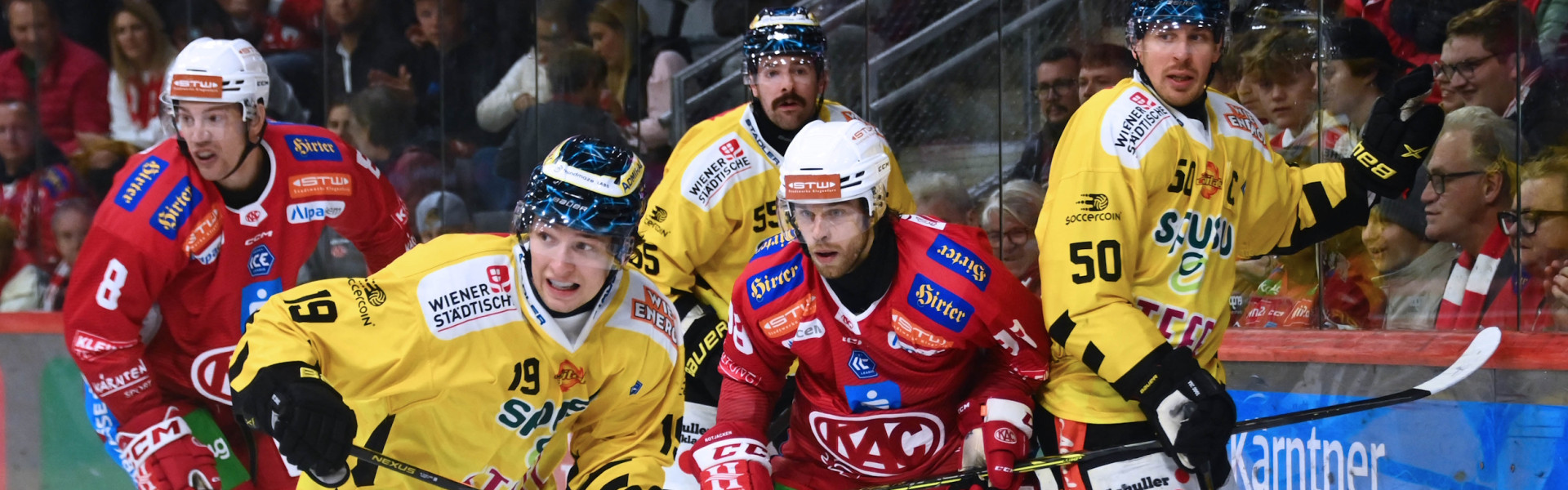 Der zehnfache Saisontorschütze Daniel Obersteiner und die Rotjacken eröffnen das Jahr 2025 mit einem Spiel gegen die Vienna Capitals