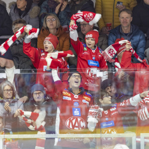 Die KAC-Fans konnten in der zum siebten Mal in Folge ausverkauften Heidi Horten-Arena elf Tore ihrer Mannschaft bejubeln