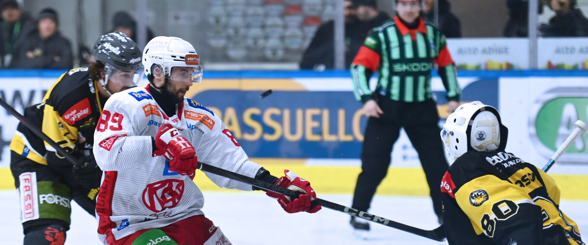 Raphael Herburger und die Rotjacken wollen am Sonntag im vierten Anlauf heuer erstmals in Brunico/Bruneck siegen