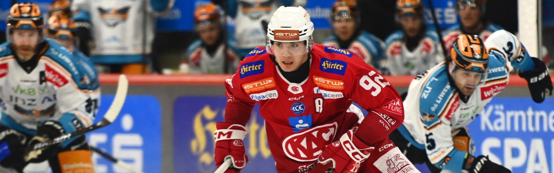 Clemens Unterweger und die Rotjacken treffen im Playoff-Halbfinale ab Dienstag auf die Black Wings Linz